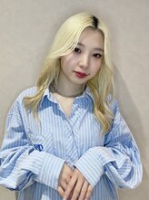 ヘアーアンドメイク ビス(HAIR&MAKE bis)&nbsp;Ayaka 