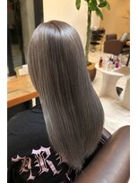 ナップヘアー(nap hair)&nbsp;シルバーグレージュで叶う透明感カラー