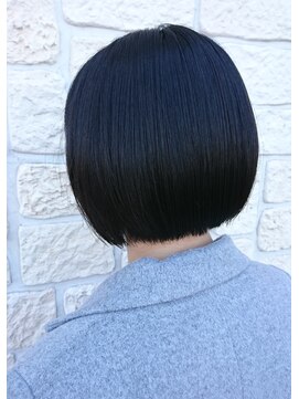 アリーナ 緑が丘店(arena) ネイビーカラー☆つるっつるっボブ