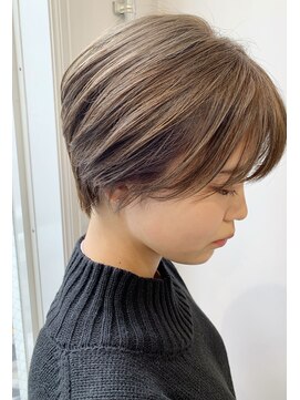 ケシキ大名(keshiki) ハンサムショート×ケアブリーチミルクティーベージュ