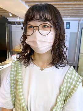 アイティーバイアルバム 八王子店(IT by ALBUM) ミディアムパーマ_ショコラアッシュヘルシースタイル_ba420092