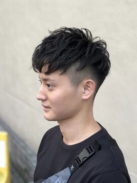 ルドローブラントオオサカ(LUDLOW BLUNT Osaka) 【LUDLOW BLUNT】ツーブロ 癖毛風ニュアンスパーマ