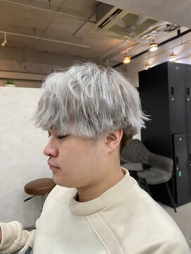 ジュノ(Jeuno) シルバーホワイト