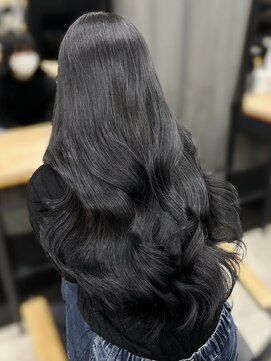 アイシー 表参道(ICY) 透明感抜群！ブルーブラック×レイヤーカット　＊RINA