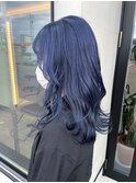 ディープネイビーブルー