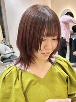 ヒビヲ(HIBIO) 横浜ペールピンクベージュカラータッセルボブ切りっぱなしボブ