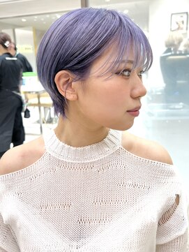 ピークアブー 銀座中央通り(PEEK-A-BOO) パープルヘアハイトーンカラーショートカット