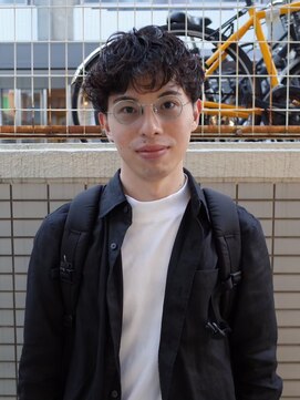 リビング 津田沼(LIVING) 千葉駅MEN’S HAIR/サーフカール/刈り上げセンターパート