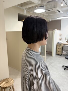 シアアルン 新小岩店(SHEER alun) 丸みショート/バイオレットカラー