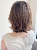 ミディアムレイヤー、外ハネボブ、グレージュ、脱白髪染め☆