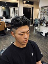 バーバー アミティ プール オム(BAR BER amity POUR HOMME)&nbsp;フェード×ハイライトパーマ×ラインデザイン