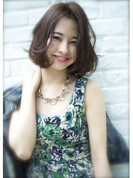 ラべリー 池袋(LOVELEY) ゆるふわかき上げボブ　ヘアカラー　【池袋】