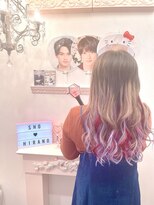 グルーヴ グルーヴ フェエリー(groove groove feerie)&nbsp;深紅と紫耀くんの紫インナーエクステでイメチェン☆