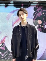 テテ(TETE) 黒髪／アップバング／刈り上げ