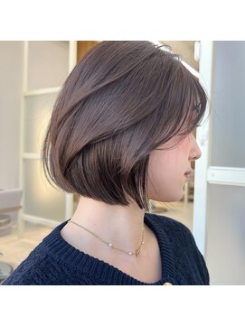 アフロートリノ(AFLOAT Leino) 【修】20代30代40代◎透明感カラー×韓国切りぱなしボブ
