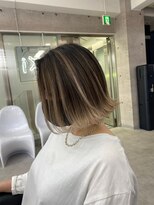 イキ 表参道(iki omotesando)&nbsp;モード/無造作ウェーブ/大人ガーリー[表参道駅]