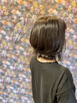 ニイ(Nii.) 【オイルカラー】外はねボブ