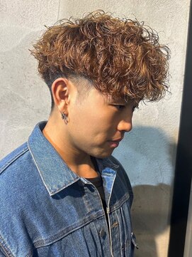 ニアウ 伊勢崎連取店(Niau) 波巻きスパイラルパーマツイストスパイラルパーマシャドウパーマ