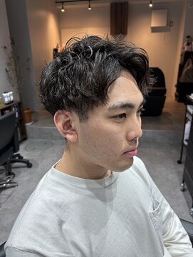 フィン(fin) メンズパーマヘア