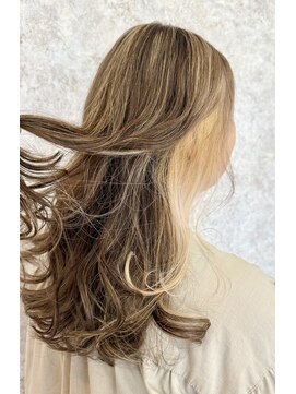 シュガービー(SUGAR-B) ホワイトイヤリングカラー＆ハイライト