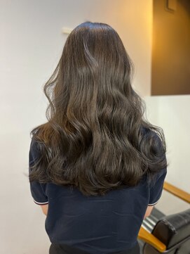 ヌープヘアーアイス(NUUP.hair ici) 20代30代40代大人可愛い髪質改善カラーオリーブ艶感透明感