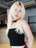 シオン(shion)&nbsp;おくれ毛ロングホワイトベージュハイトーンブリーチ小顔_F21053