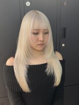 エル オオサカ 心斎橋店(L. OSAKA)&nbsp;ホワイト/レイヤーカット