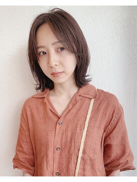 e.m.a プレミアムビューティーサロン 栄駅店(e.m.a PREMIUM BEAUTY SALON) センターパートボブディ