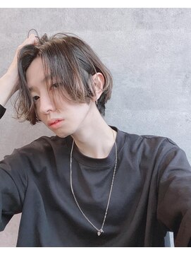 シン(syn) ミディアムマッシュ