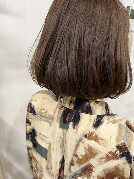 ロミータ by P.C.H(Lomita) ブロンズベージュ