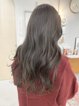 ヘアー アイス カンナ(HAIR ICI Canna) ロングヘアにおすすめ！まろやかグレージュカラー！