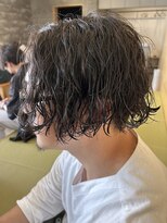 ヒュイル バイ ニアウ(Hwyl by Niau)&nbsp;メンズミディアムパーマ波巻スパイラルパーマニュアンスパーマ