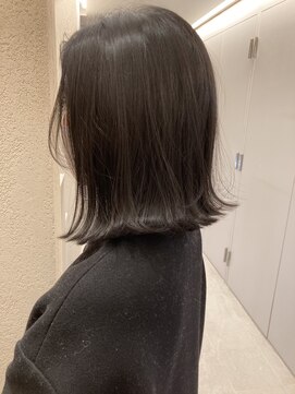 ブリス(VLISS) 前下がり切りっぱなしボブ＿ブラックカラーボブ