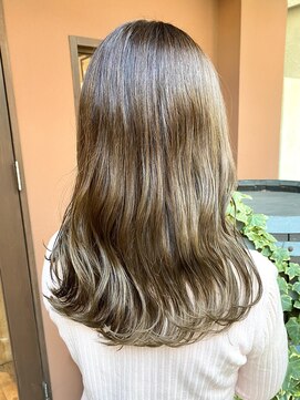 ココカラヘアー ニコ(cococara hair nico) 透明感/アッシュカラー/オリーブグレージュ/ブリーチなし