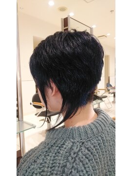 ソラネル(SOLENNEL) アシンメトリー