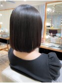 肩上ボブ ストレートヘア 切りっぱなし
