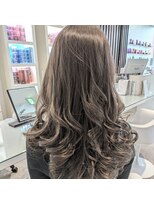 アージェガーデン(AGEE GARDEN) ハイライト&アッシュグレイカラー