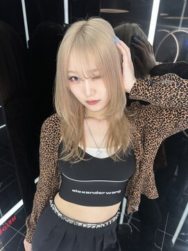 レディアル 渋谷(REDEAL) 抜きっぱなしブロンドハイトーンインナーレイヤーカットウルフ