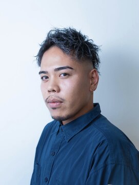 バリチョキ 五香店(BARI CHOKI) スキンフェード×ツイストメッシュ