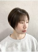 20代30代大人可愛い★小顔丸みショートカーキベージュ暗髪艶感