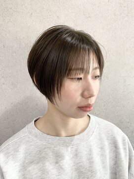 ミクマル(micmal) 20代30代大人可愛い★小顔丸みショートカーキベージュ暗髪艶感