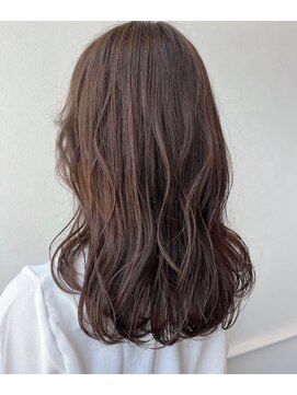 ラベンダーベージュ