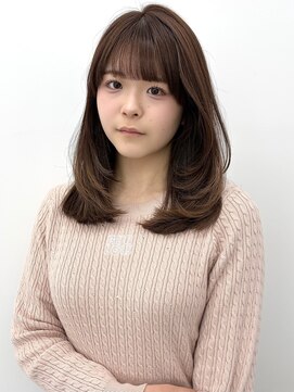 ニュウニュウムーン(NIUNIU moon) 明るめベージュ×ミディアムレイヤー