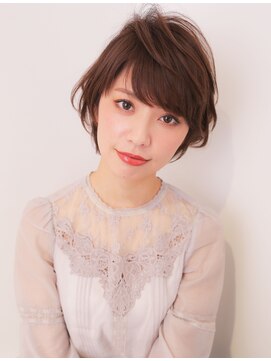 アフロートpd+ KOBE(AFLOATpd+) 【神戸三宮】３０代４０代５０代　大人可愛い小顔ショート