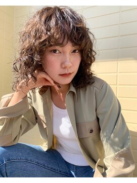 キズキ(KIZUKI) ウルフヘア×くるくるperm