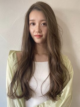 ニナ(Nina by Babylone) かきあげロングスタイル×ハイライトカラー