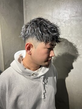 グナスティバイダムディー トウキョウ(GNASTY by DAMDEE TOKYO) ツイスパメッシュフェード