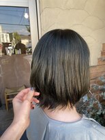 シー 岡崎(,SHE)&nbsp;前髪/ウルフ/マチルダボブ/ピンクベージュ/インナーグレージュ