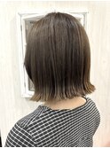 切りっぱなしボブ オリーブグレージュ タッセルカット
