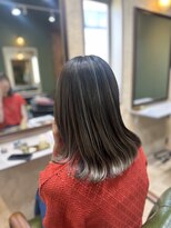 ボスケット(Boschetto) 白髪もハイライトで馴染ませるオリーブグレージュカラー♪